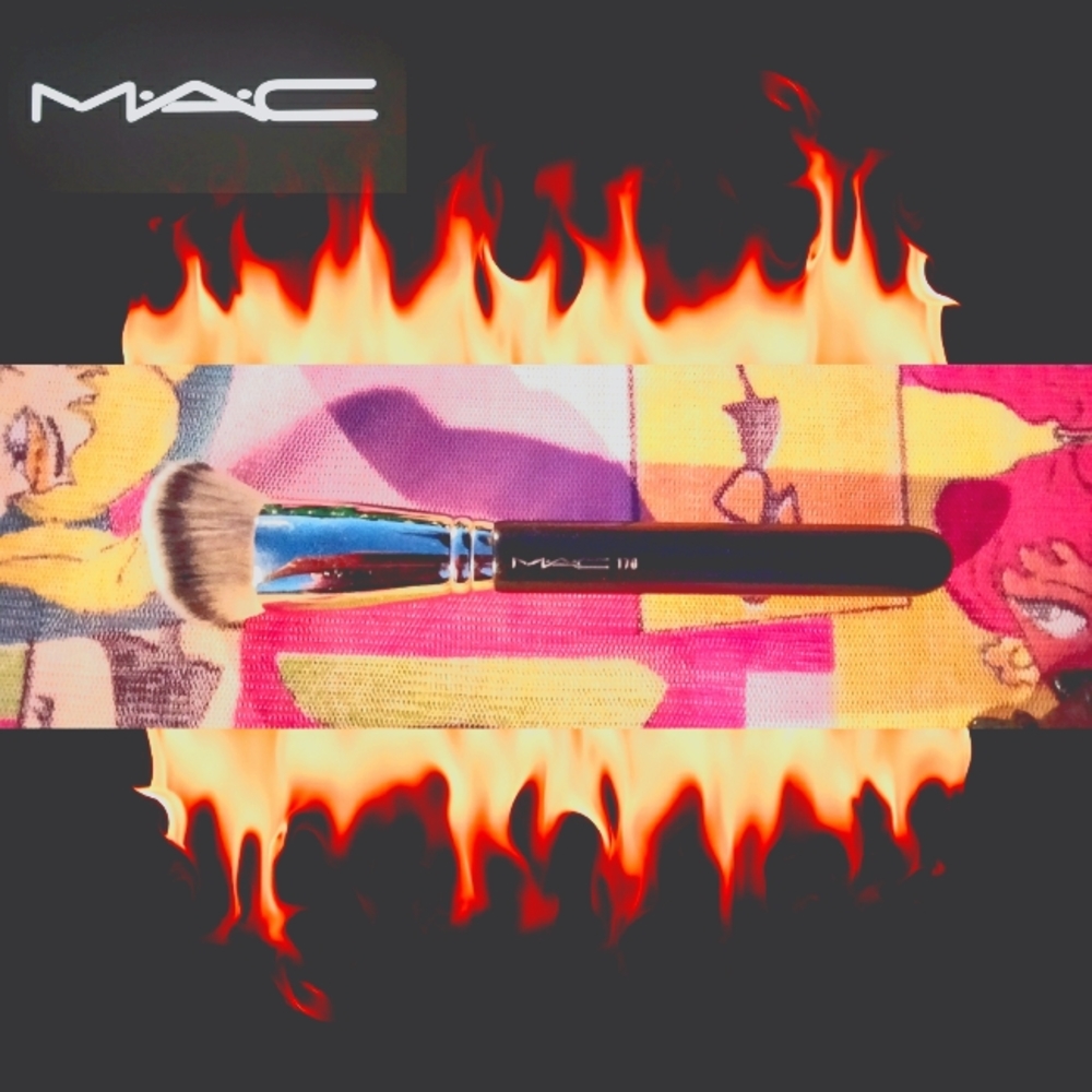 MAC 170 Synthetic Rounded Slant Make-Up Brush
